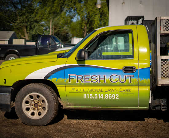 Joliet Lawn Care Services Fresh Cut Lawn Care Professionals